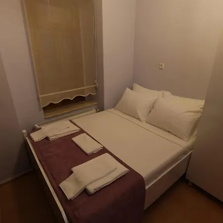 Cunda Pera Ayvalı